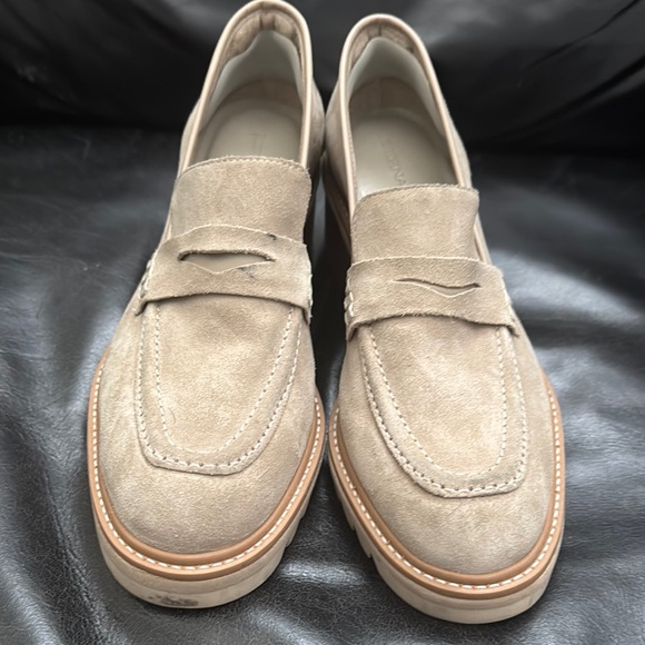 Bernardo Studio tan loafers size 9.5 - Picture 1 of 7